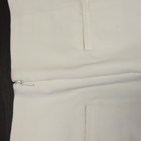 ecru White Side Button Detailing Back Zipper Shorter Shorts Size 6 - Picture 6 of 12